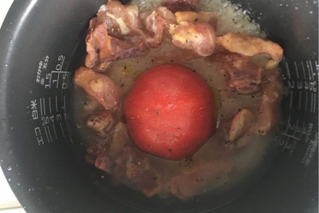 トマト丸ごと炊飯器ごはん
