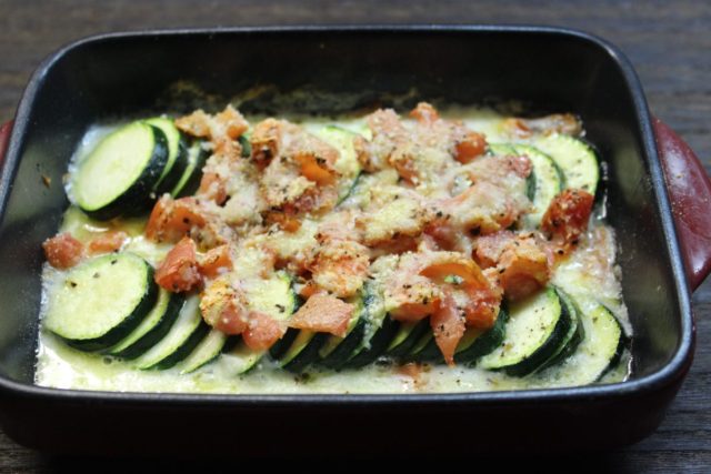ズッキーニとモッツァレラチーズのオーブン焼き